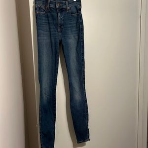 Lucky Brand Woman’s blue skinny jeans size 1 (24) regular length